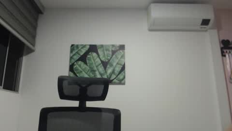 liiz5 online show from March 13, 2:37 am