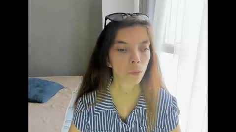 likaaeiston1 online show from June 11, 10:24 am
