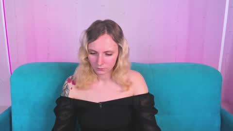 likilip online show from November 26, 3:59 am