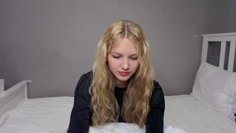 Emma online show from November 11, 9:55 am