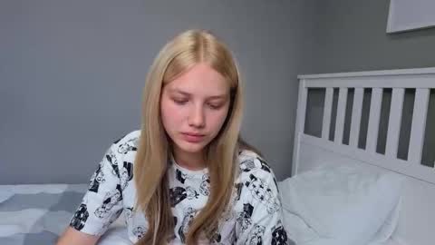 Emma online show from October 3, 10:56 am