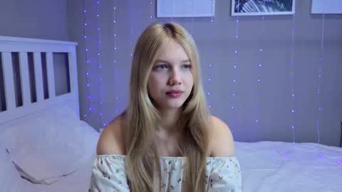 Emma online show from January 8, 10:10 am