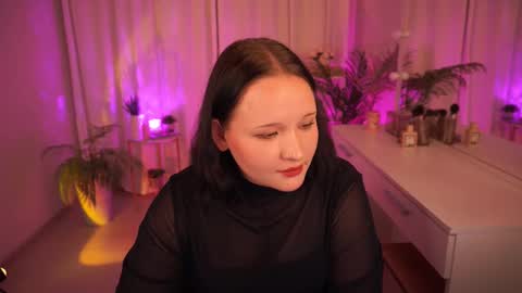  Lila  online show from October 11, 1:38 pm