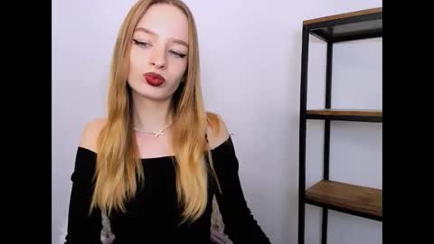 LiliaDesire online show from December 2, 11:40 am