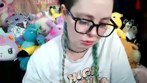 Snapshot of lilemmy1999 chatting on December 30, 8:15 pm emily ryanson online show from December 30, 8:15 pm