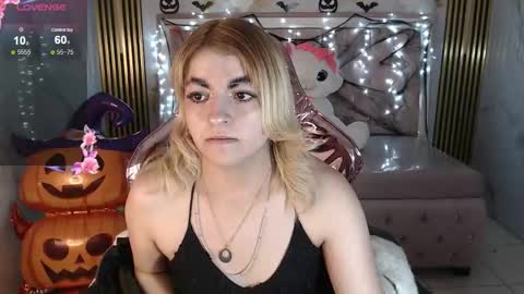 Lili online show from October 7, 4:19 am