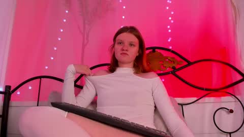 hi guys Im new here Im 18 years oldIve never had sex online show from March 5, 2:34 pm