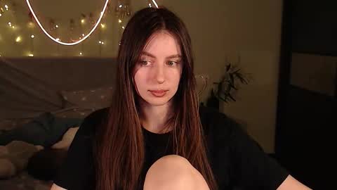 Lilu online show from October 18, 11:20 pm