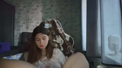 liliawoolf online show from May 20, 6:43 am