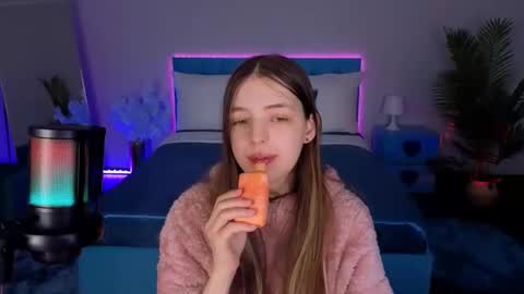 Lili Bakery online show from November 28, 4:20 am