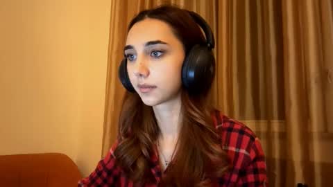 Snapshot of lilihalvorsen chatting on September 17, 10:24 pm Lina online show from September 17, 10:24 pm