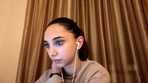 Snapshot of lilihalvorsen chatting on September 26, 11:24 pm Lina online show from September 26, 11:24 pm