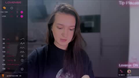 Snapshot of lililaluna chatting on September 30, 8:30 pm             ...  online show from September 30, 8:30 pm