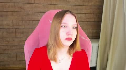 LiliLinn online show from June 5, 4:30 am