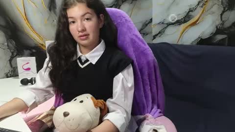 lilimini online show from February 23, 8:22 pm