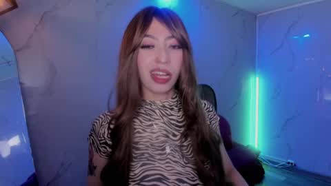 lilith cooper20 online show from April 4, 1:18 pm