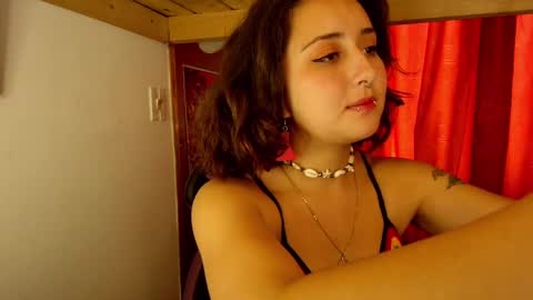 Snapshot of lilith_de_vil chatting on February 20, 7:19 pm Mistress Lilith online show from February 20, 7:19 pm