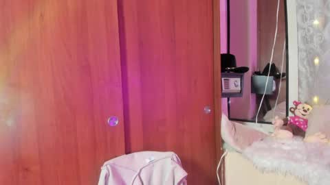 Lilith Salvatore online show from May 22, 1:56 am