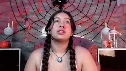 lilithcb_ online show from October 29, 12:34 am