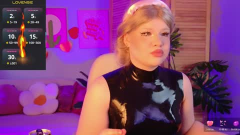 LilithNelson online show from May 20, 8:43 am