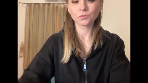 lilithnewdawn online show from February 12, 7:28 pm