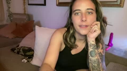 lilldaddysgirl online show from July 5, 4:19 am