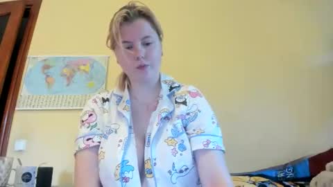 Lilly Depp online show from October 15, 2:18 pm