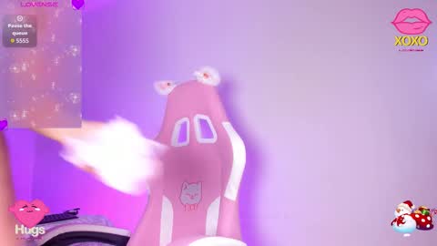 Lilly online show from December 22, 1:18 pm