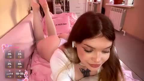 Lily online show from June 13, 4:50 pm