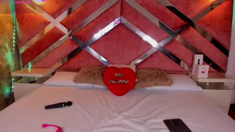 Lily online show from December 14, 8:26 pm