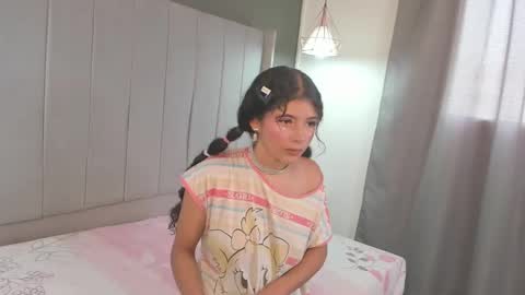 lily_cherry0 online show from March 7, 1:40 pm