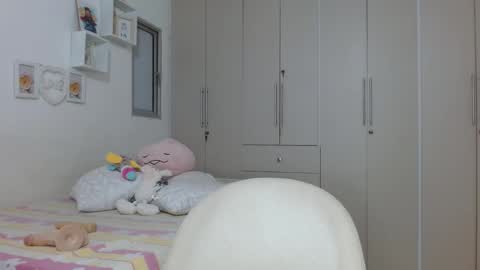 Lirio         online show from March 9, 8:51 am