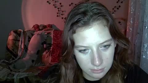 lily_ember online show from November 25, 7:23 pm