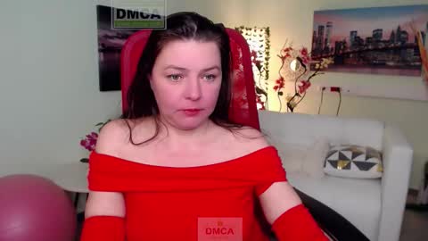 Lily online show from November 27, 7:05 am