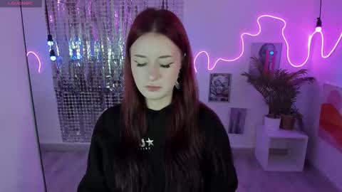 Lily online show from September 21, 7:01 am