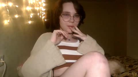 Lily online show from January 12, 6:04 pm