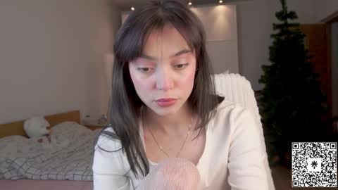 Lily   online show from December 6, 3:06 pm