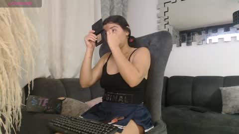 lily online show from July 11, 5:56 am