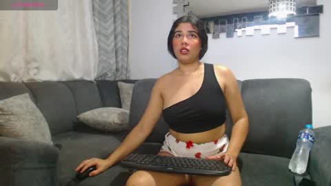 lily online show from June 24, 6:53 am