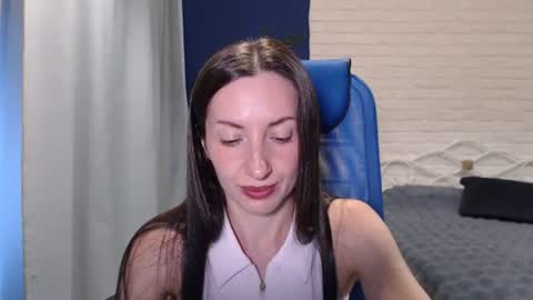 Lily online show from July 10, 9:47 am
