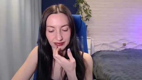 Lily online show from October 10, 5:57 am