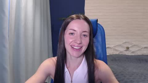 Lily online show from July 6, 9:17 am