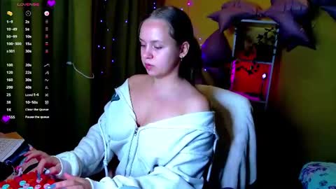 Lily online show from July 13, 8:34 pm