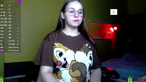 Lily online show from October 28, 2:18 pm