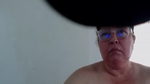 lilythsanchez online show from June 19, 7:09 pm