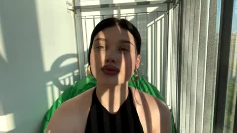 Lily online show from July 27, 3:09 pm