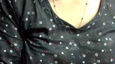 limaakter246618 online show from October 2, 9:57 pm