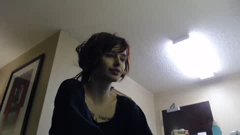 Snapshot of liminaldoll chatting on October 11, 8:45 pm Liminal online show from October 11, 8:45 pm