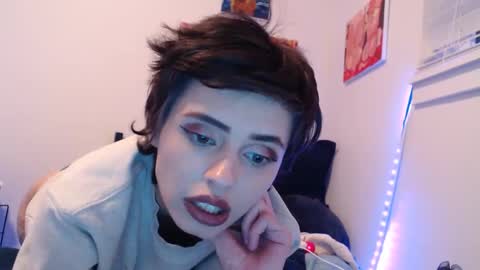 Snapshot of liminaldoll chatting on December 16, 2:36 am Liminal online show from December 16, 2:36 am