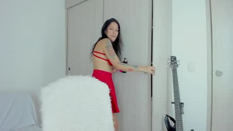 Lina Mandarina online show from July 16, 3:37 pm